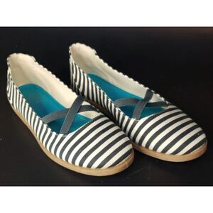 BLOWFISH Women sz 10 Navy Blue & Off White Striped Slip On GLADYS Flats NEW